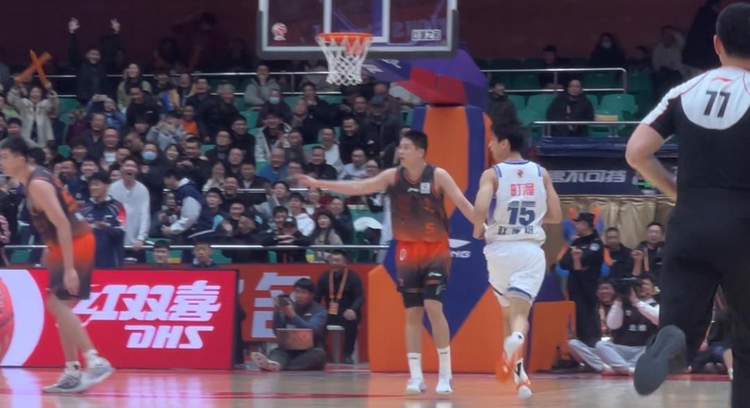 开云-“神奇小子”是王证！高速男篮99：75双杀宁波，迎四连胜