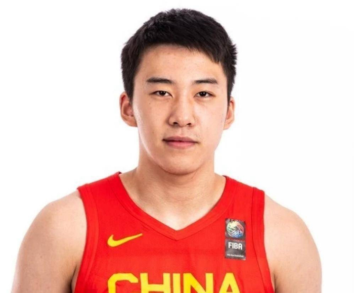 kaiyun-王俊杰展现全面锋线实力,跳投三分技术扎实|FIBA|美如画|自主|能力_新浪体育_新浪新闻